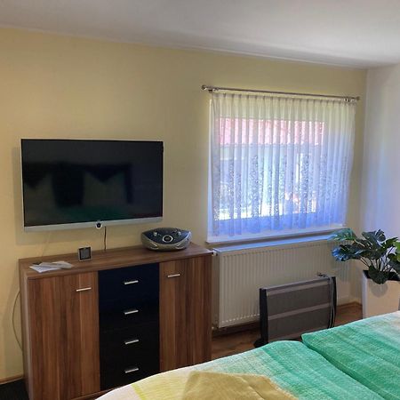 Ferienzimmer Olaf Waren  Exteriör bild